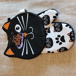 HALLOWEEN CAT POT OVEN MITTS